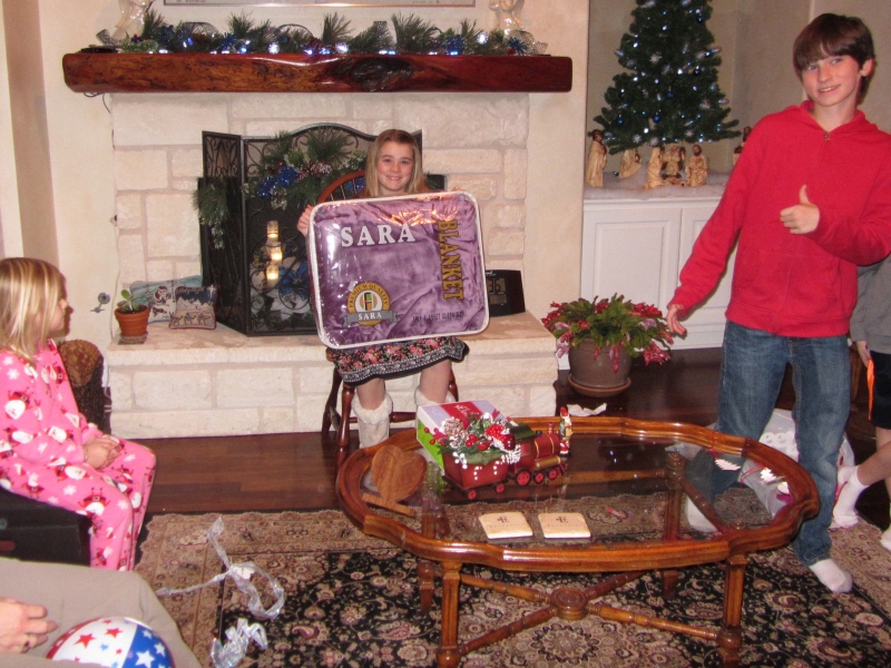 2013-12-23 21-36-19 Hildebrand Christmas.jpg
